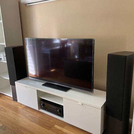 Modern And Cozy Apartment In Good Location Берлин Экстерьер фото