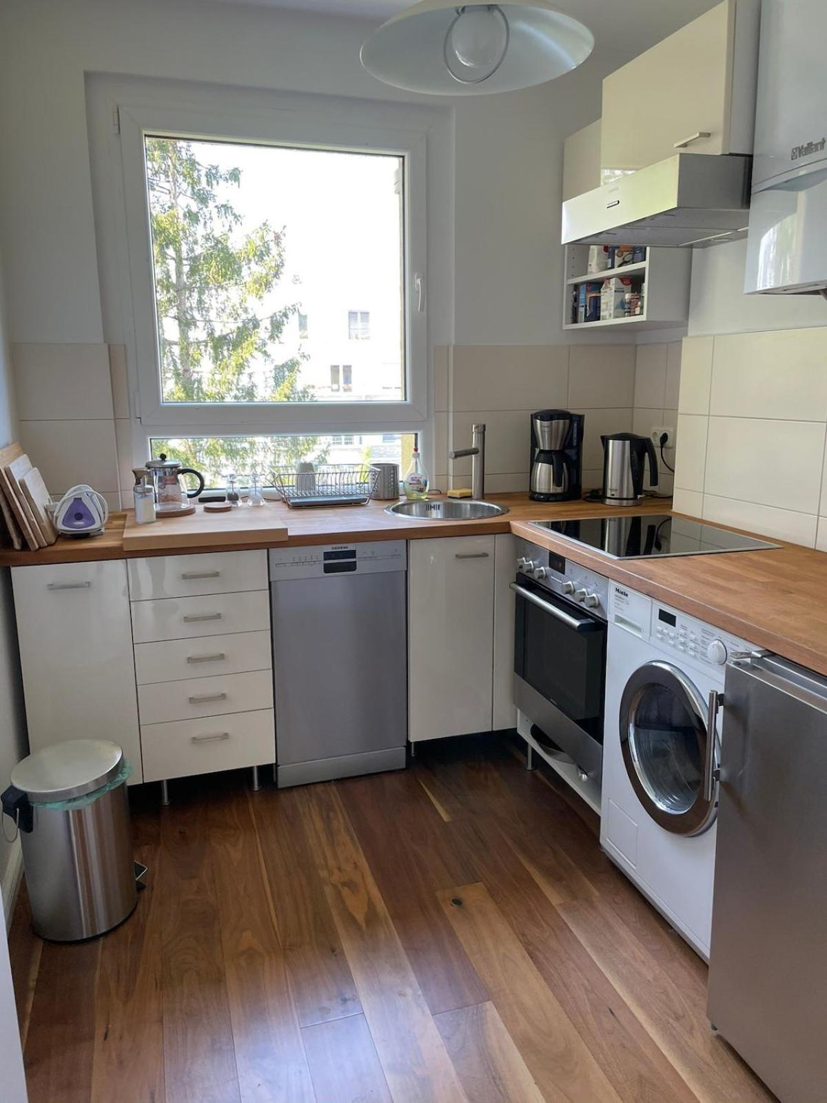 Modern And Cozy Apartment In Good Location Берлин Экстерьер фото